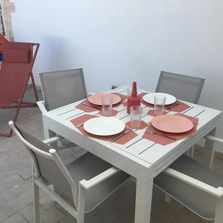 Apartment La Terrazza Sul Mare - Dimora Di Charme Giovinazzo