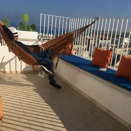 Apartment La Terrazza Sul Mare - Dimora Di Charme Giovinazzo